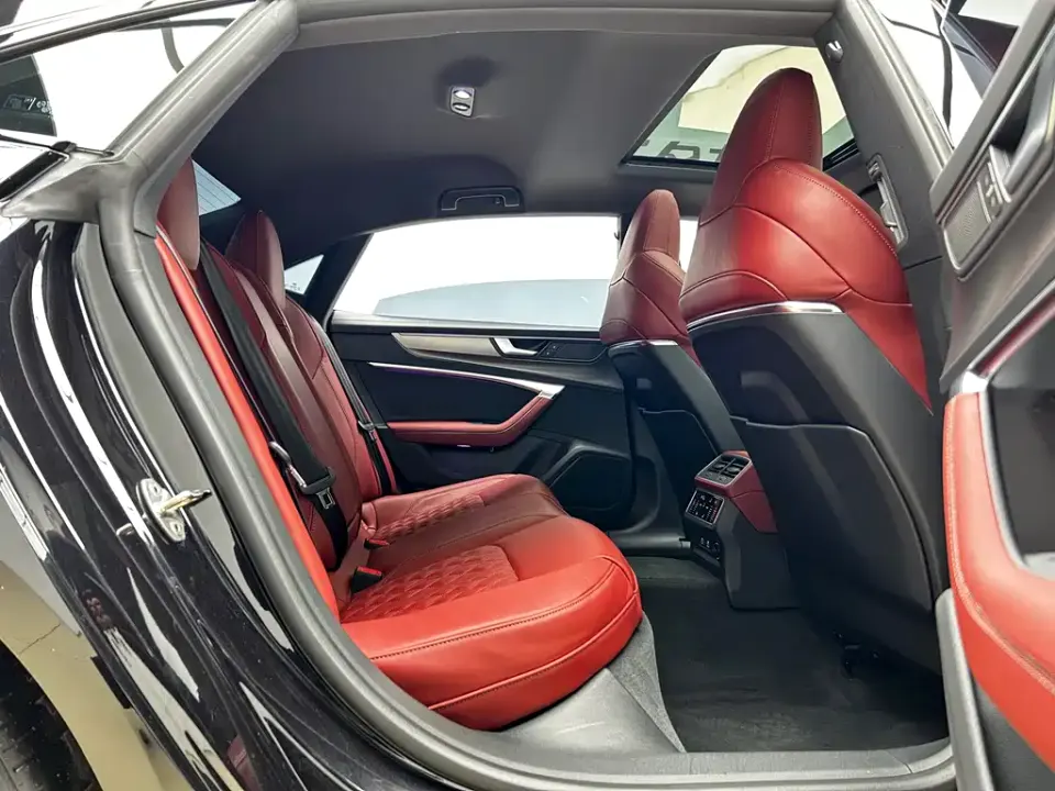 Audi A7L