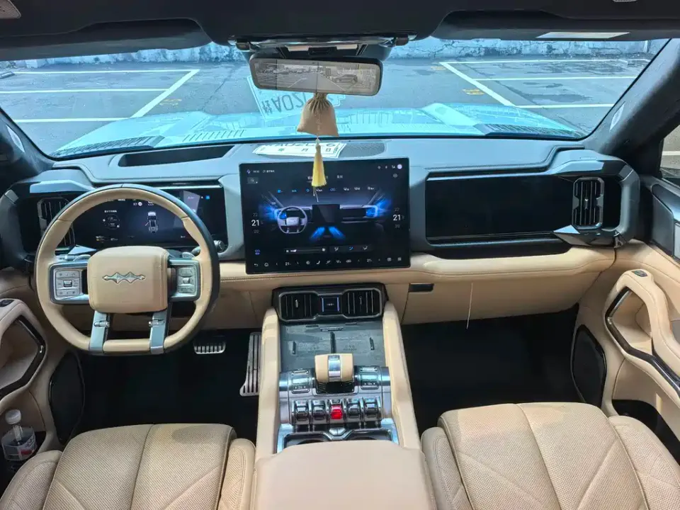 Fang Cheng Bao Leopard 8