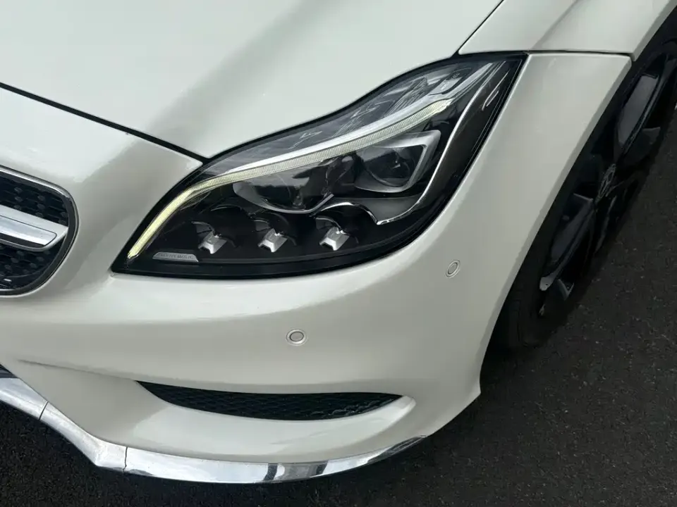 Mercedes-Benz CLS