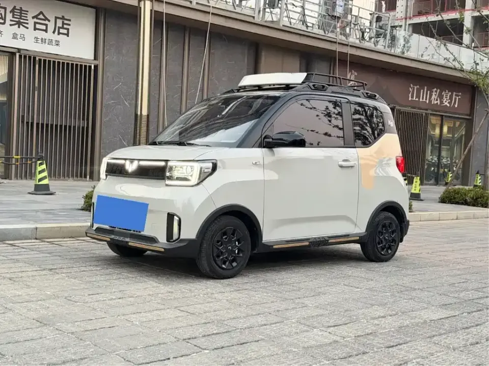 Wuling MINIEV