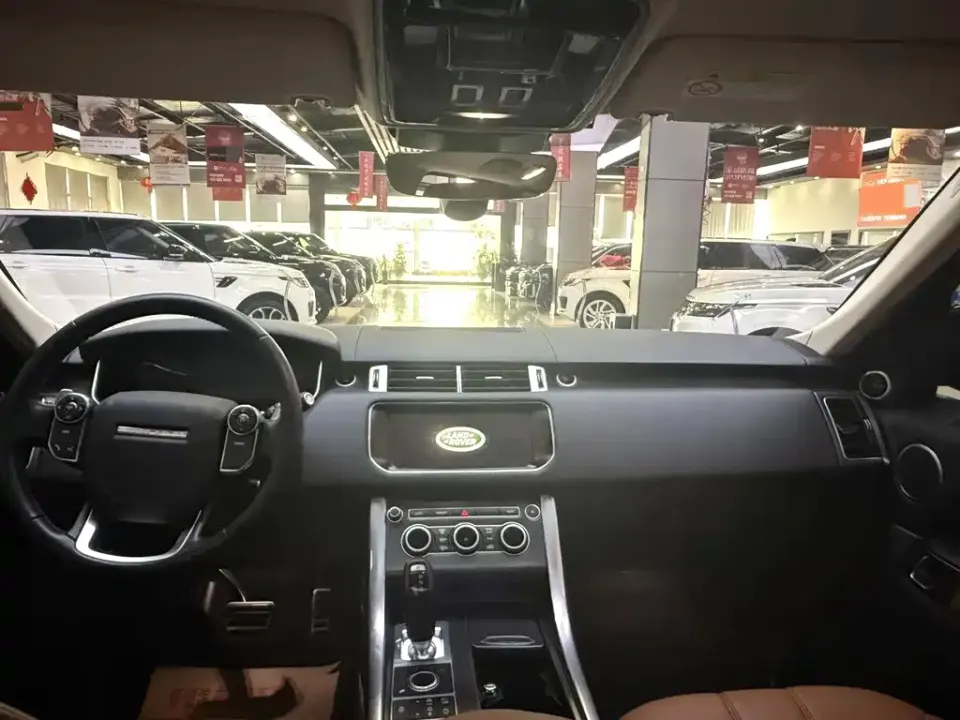 Land Rover Sport