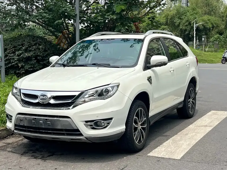 BYD S7
