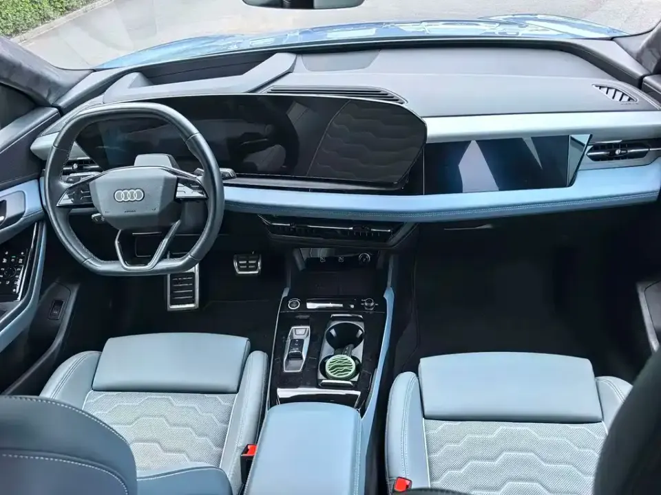 Audi Q6L e-tron