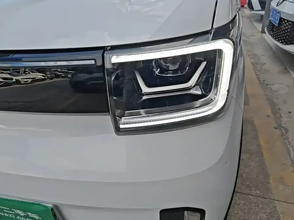 Wuling MINIEV