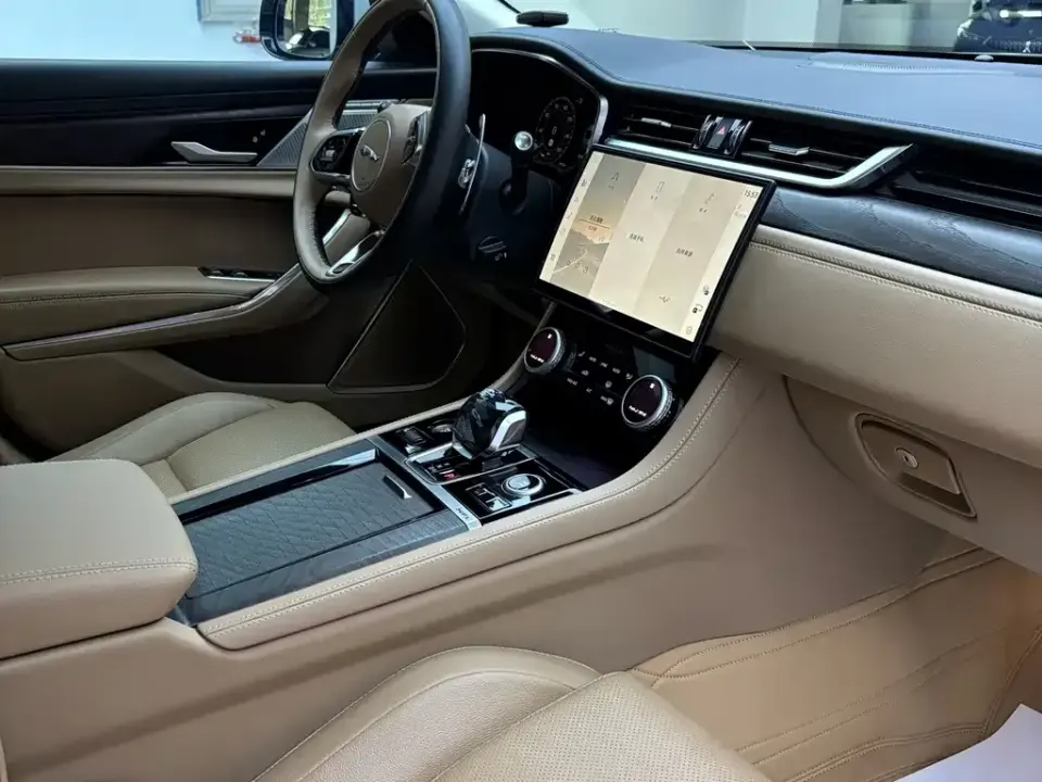Jaguar XFL
