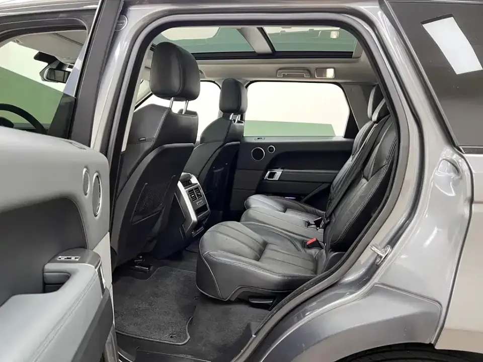 Land Rover Sport