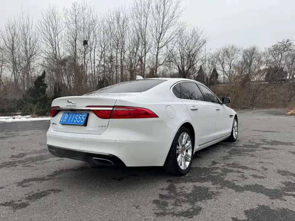 Jaguar XFL