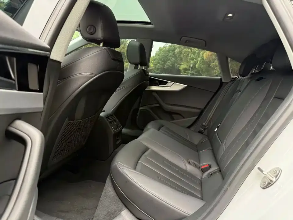 Audi A5 (Import)