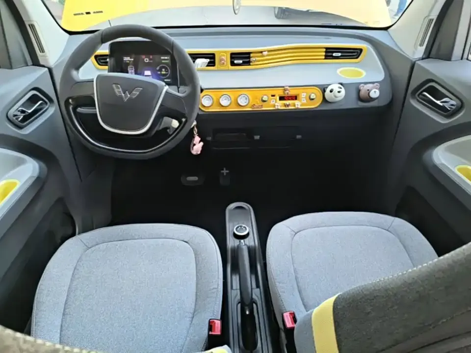 Wuling MINIEV