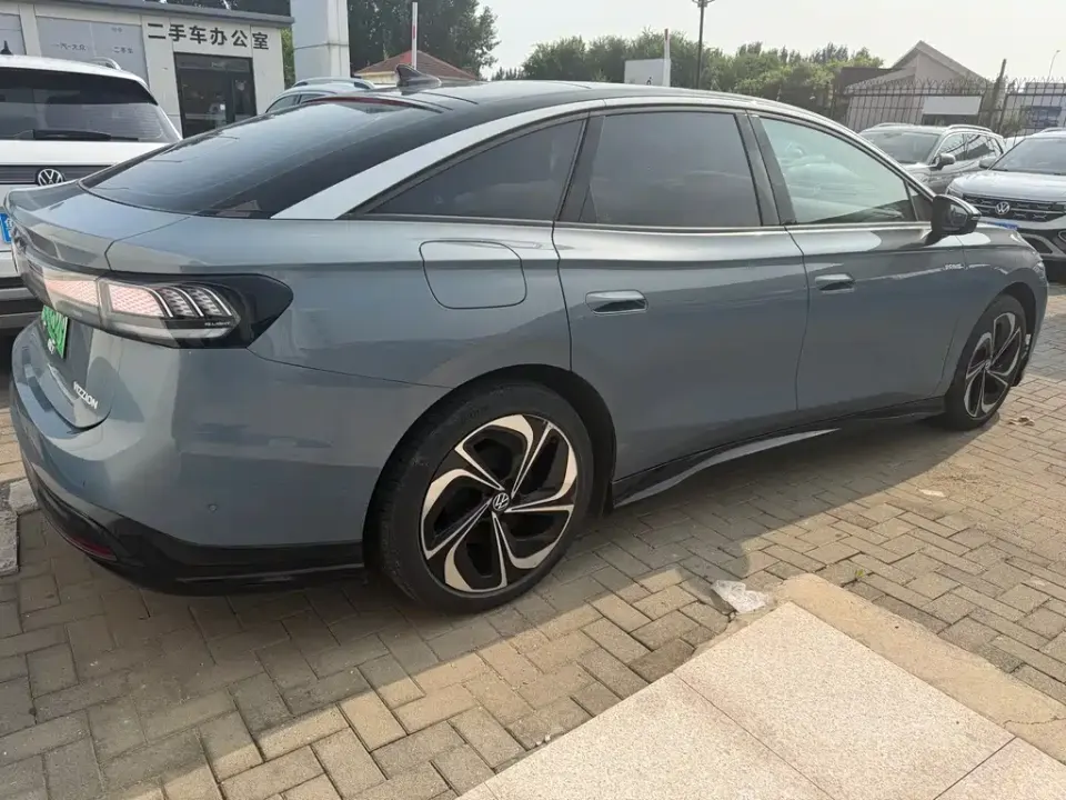 Volkswagen ID.7 VIZZION