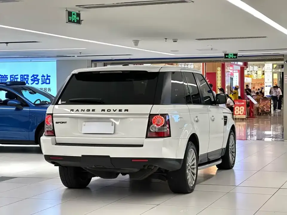 Land Rover Sport
