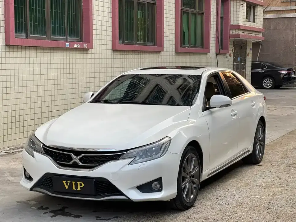 Toyota Reiz