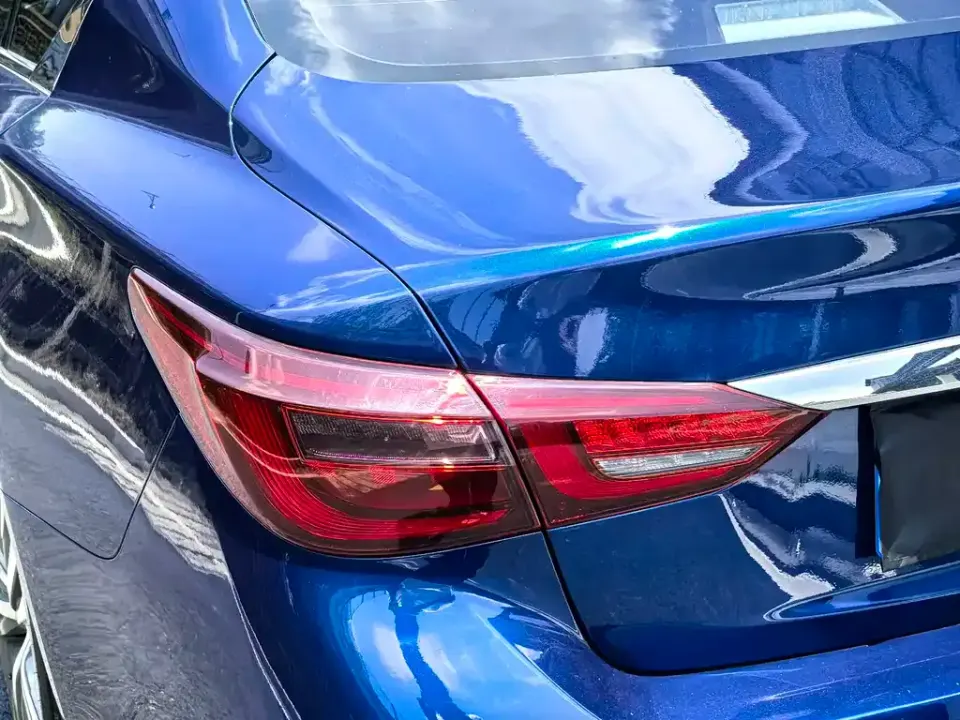 Infiniti Q50L