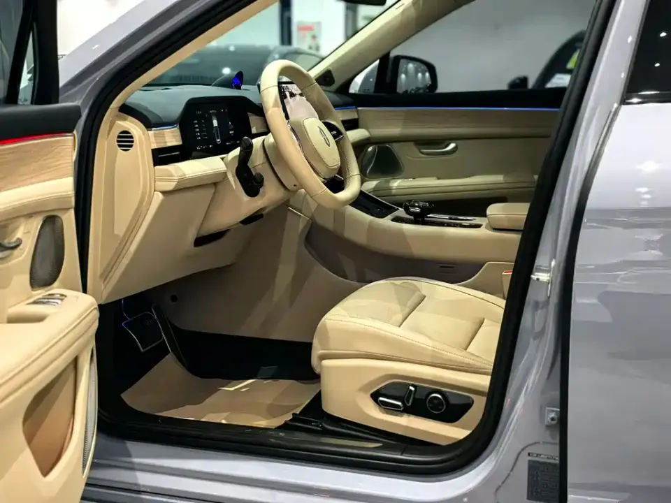 AITO AITO M5