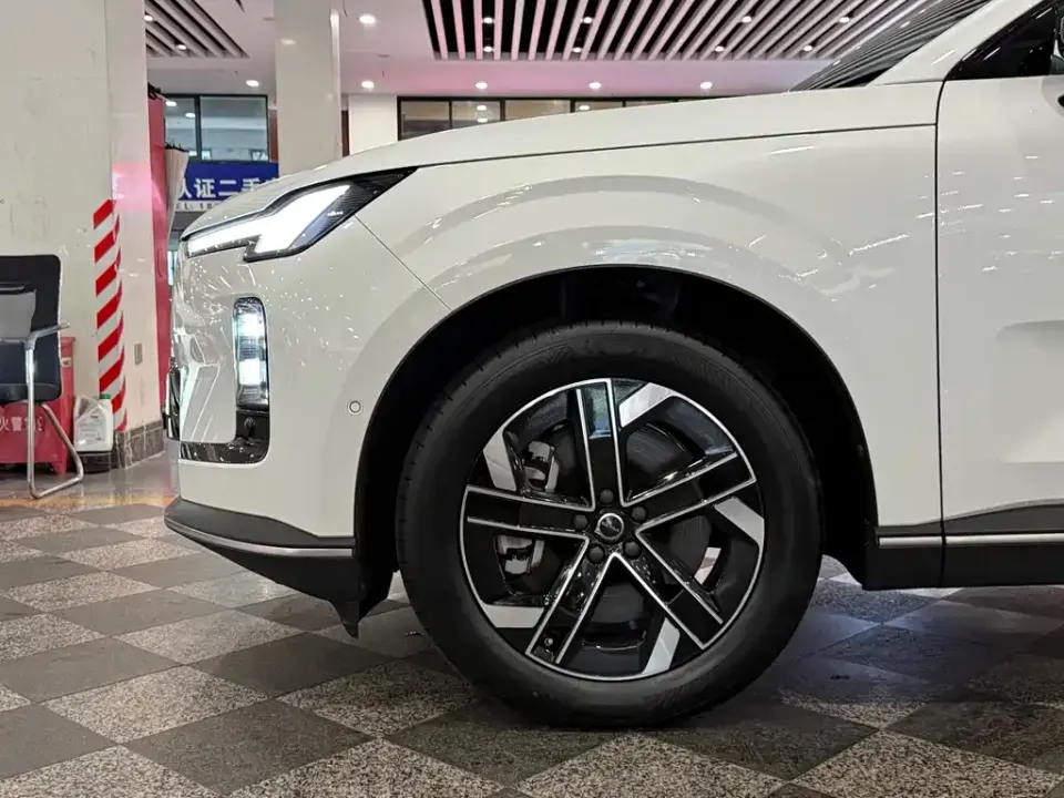 Volvo XC70 PHEV