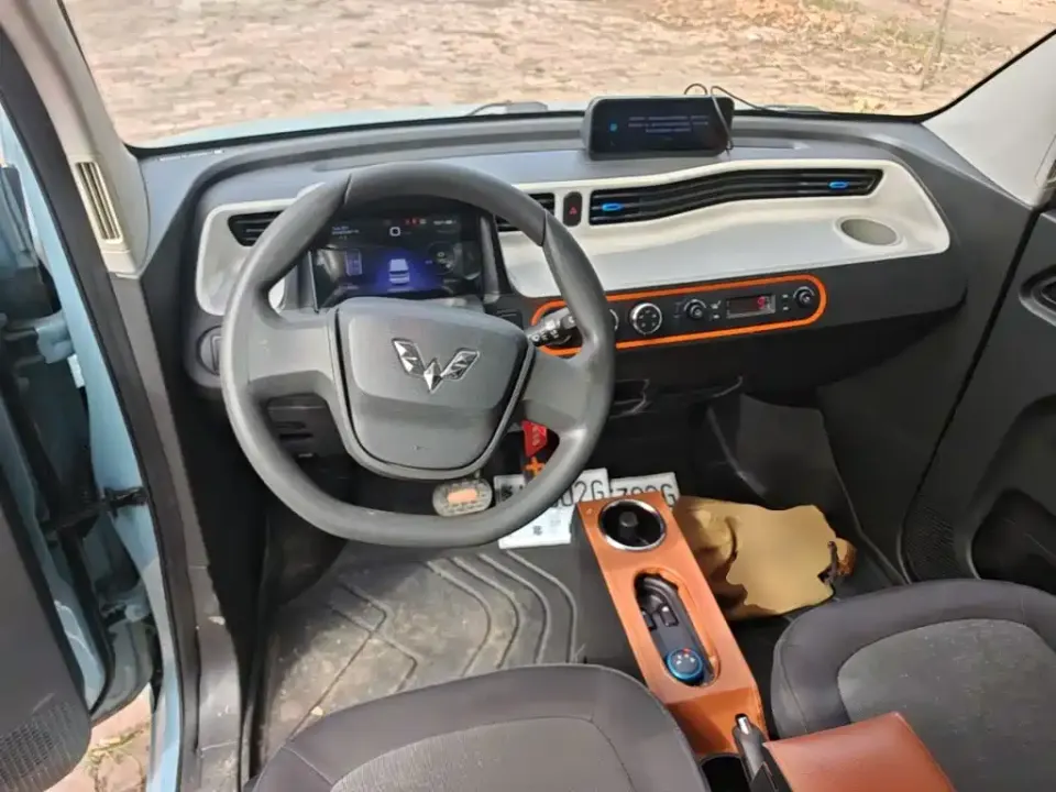 Wuling MINIEV