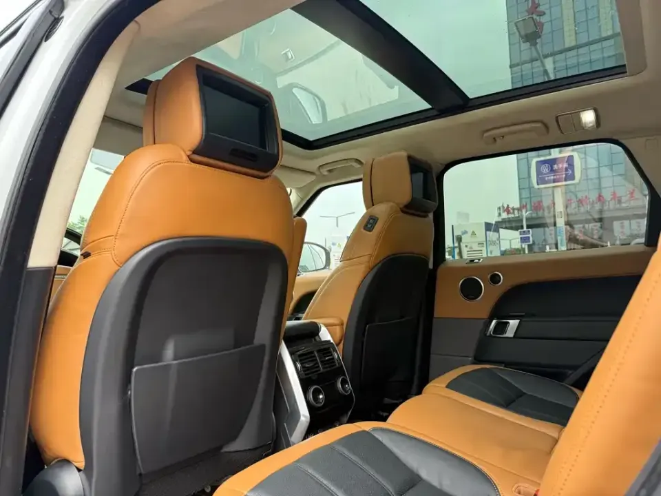 Land Rover Sport