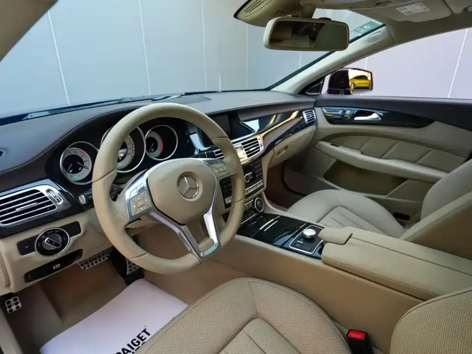 Mercedes-Benz CLS