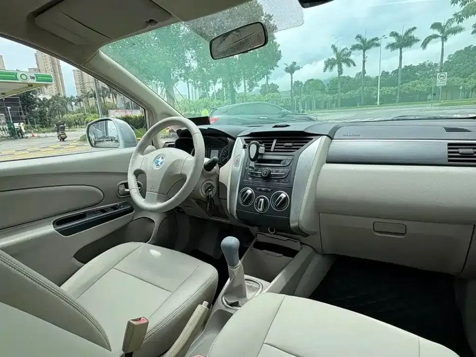 Venucia D50