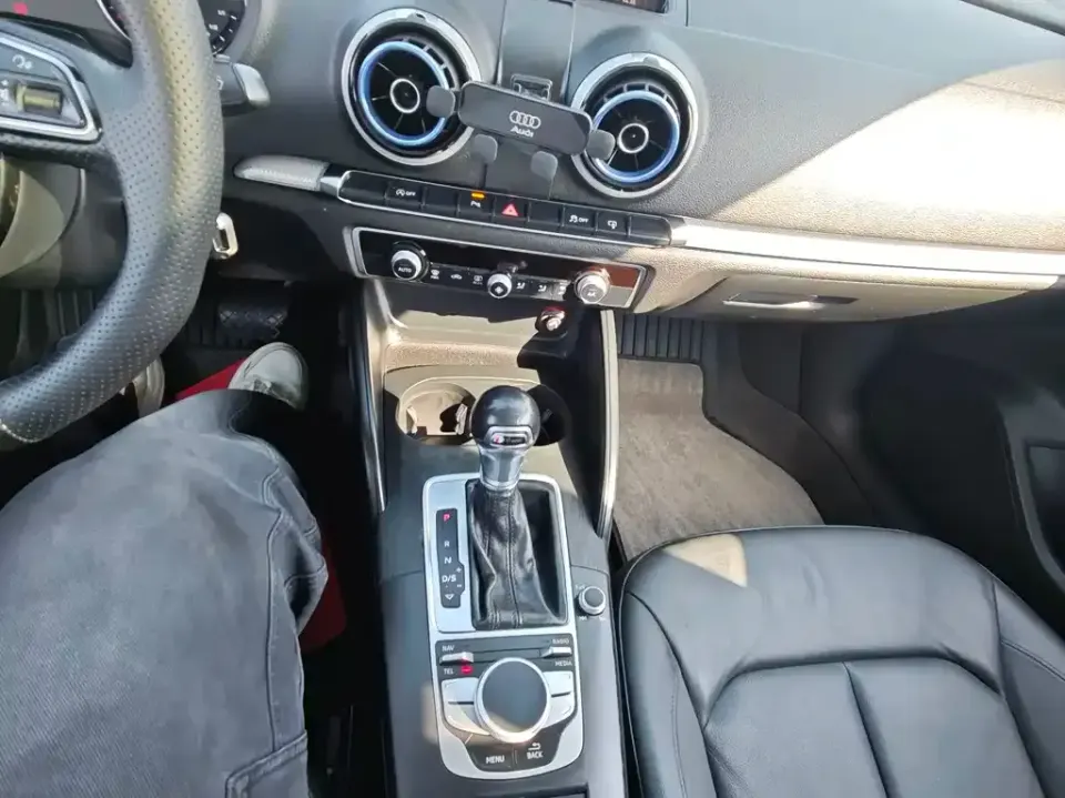 Audi A3 (Import)
