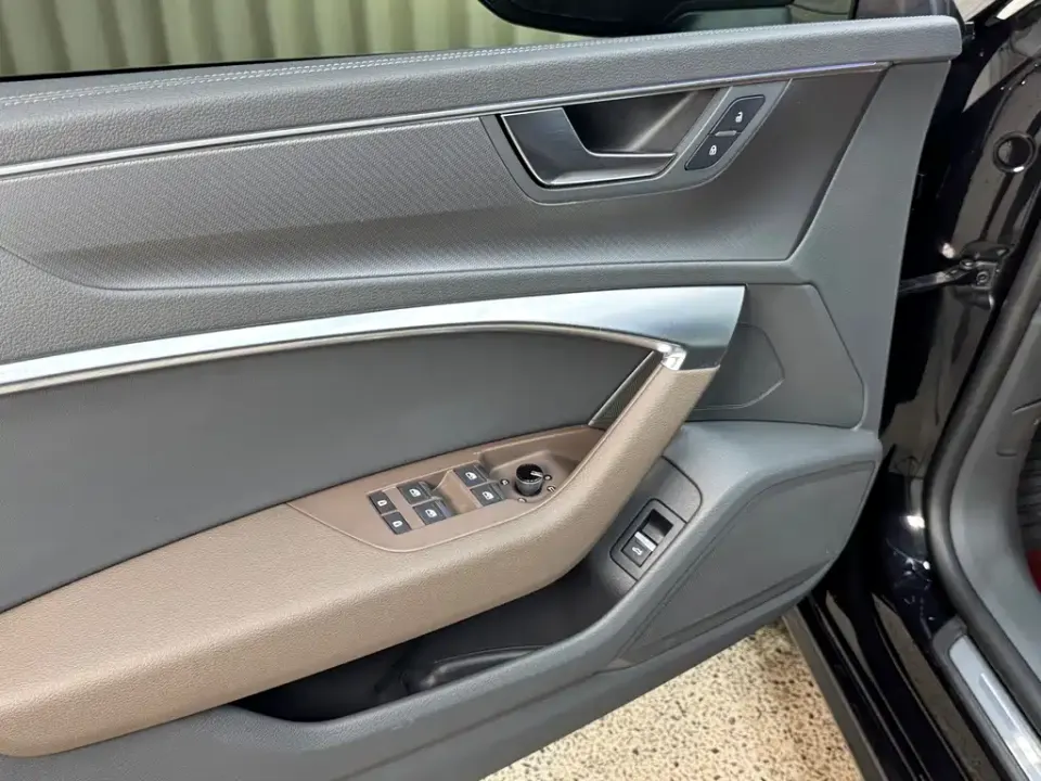 Audi A7L
