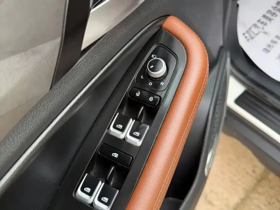 Geely Vision X6
