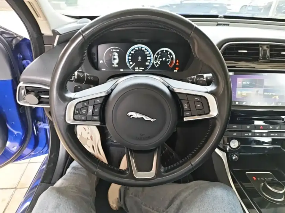 Jaguar XEL