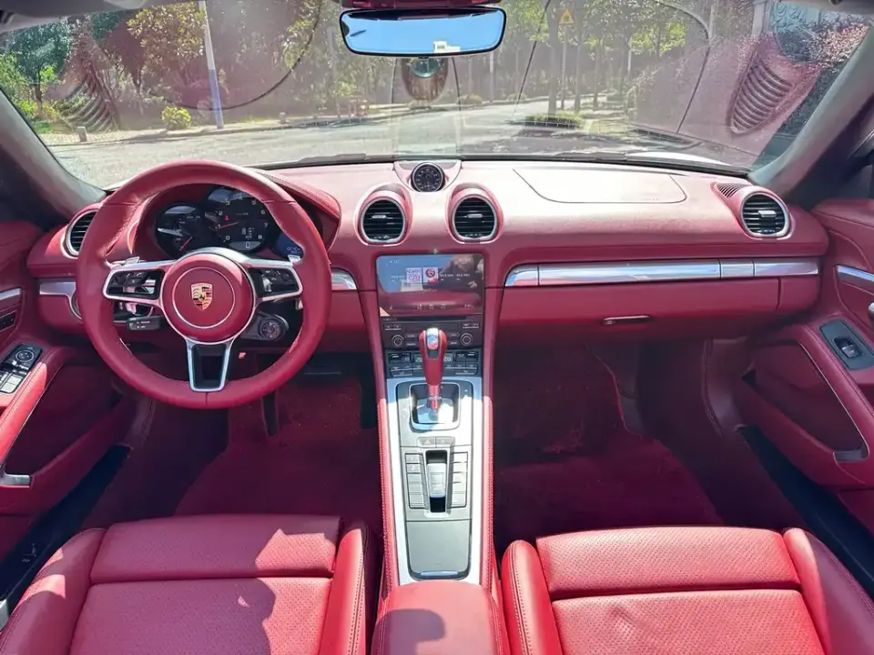 Porsche 718