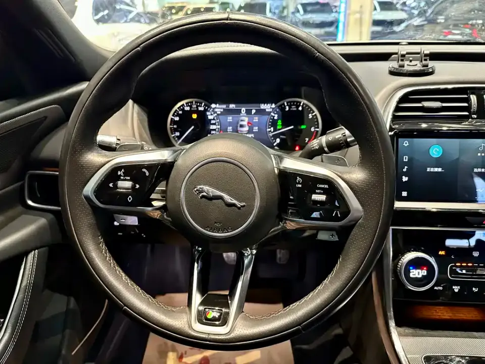 Jaguar XEL
