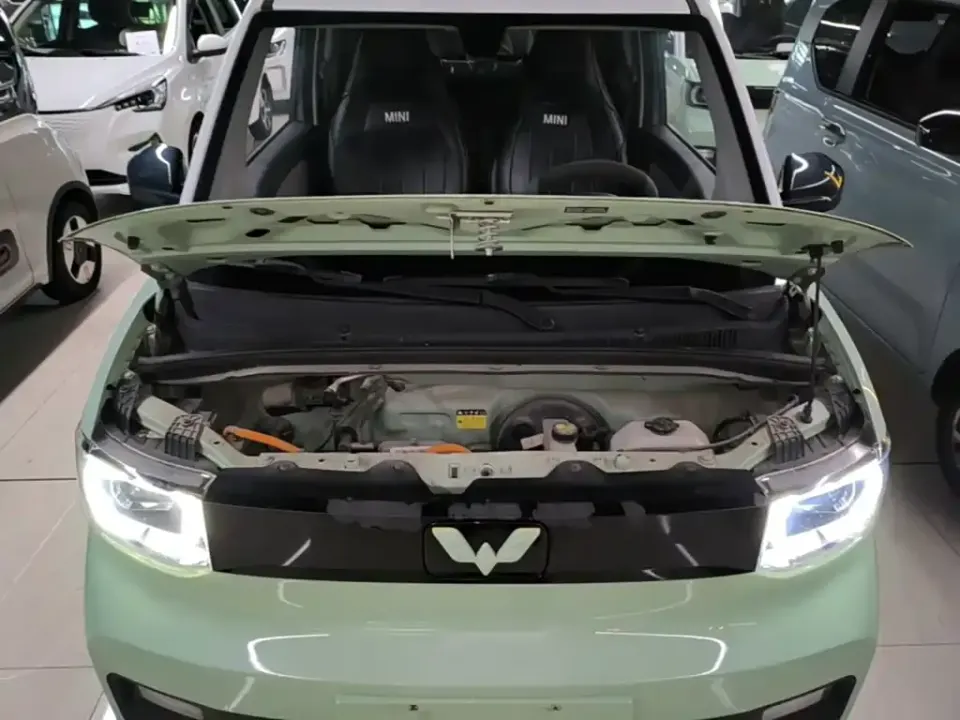 Wuling MINIEV