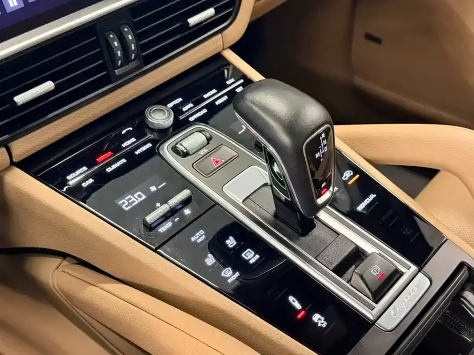 Porsche Cayenne Hybrid
