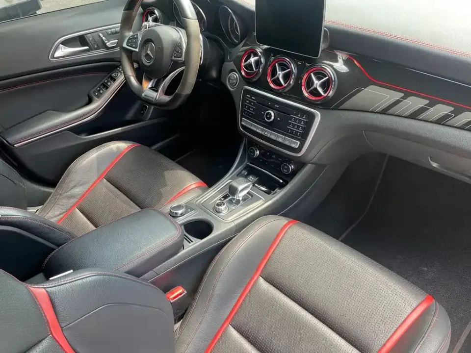 Mercedes-Benz GLA AMG