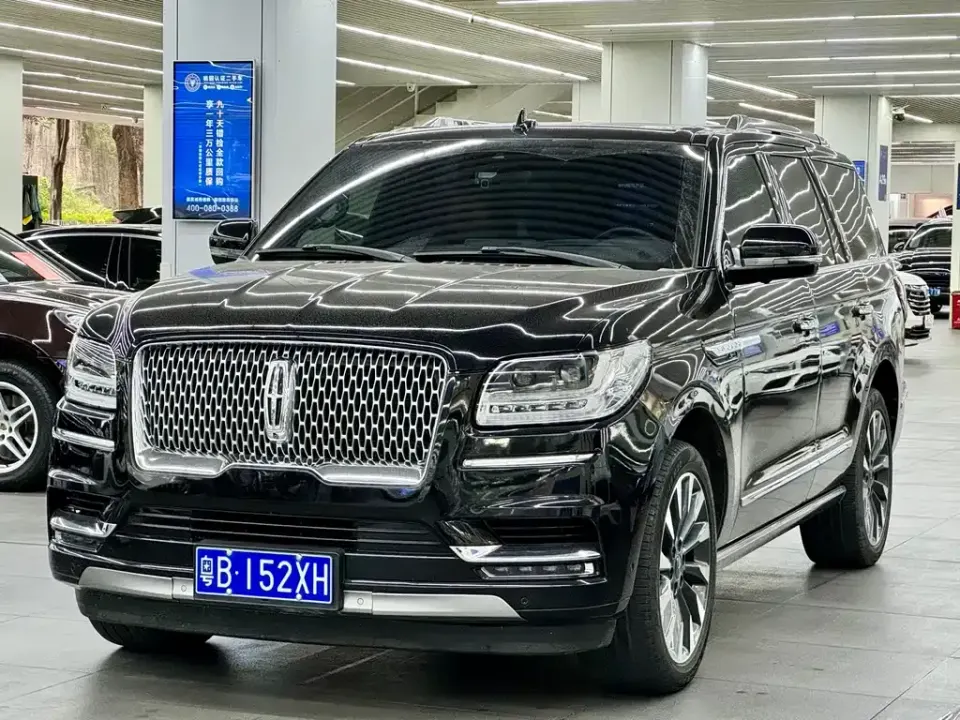 Lincoln Navigator