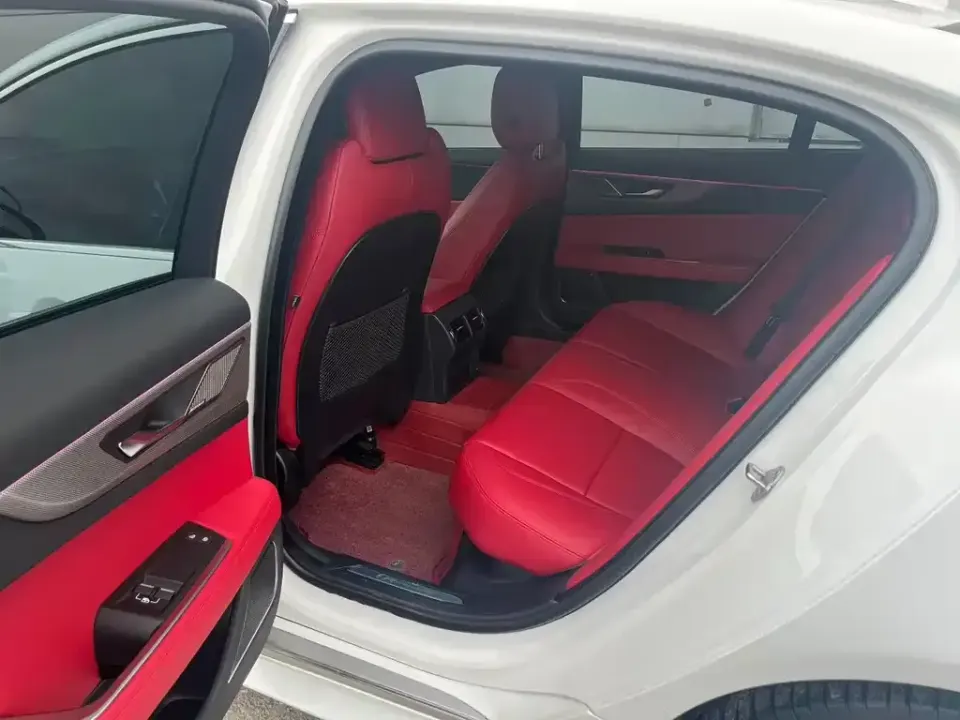 Jaguar XEL