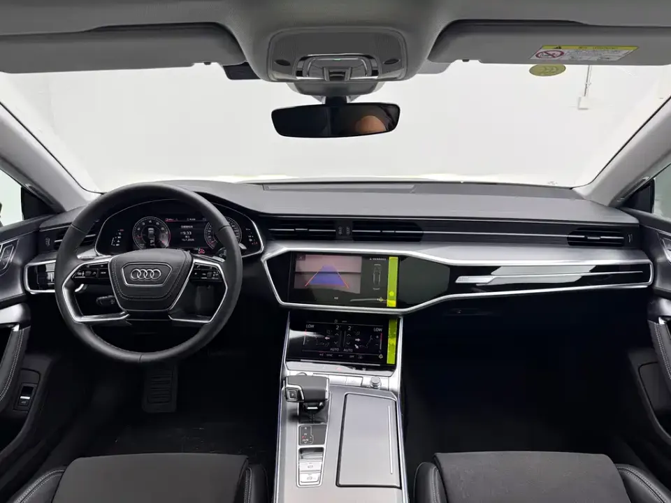Audi A7L