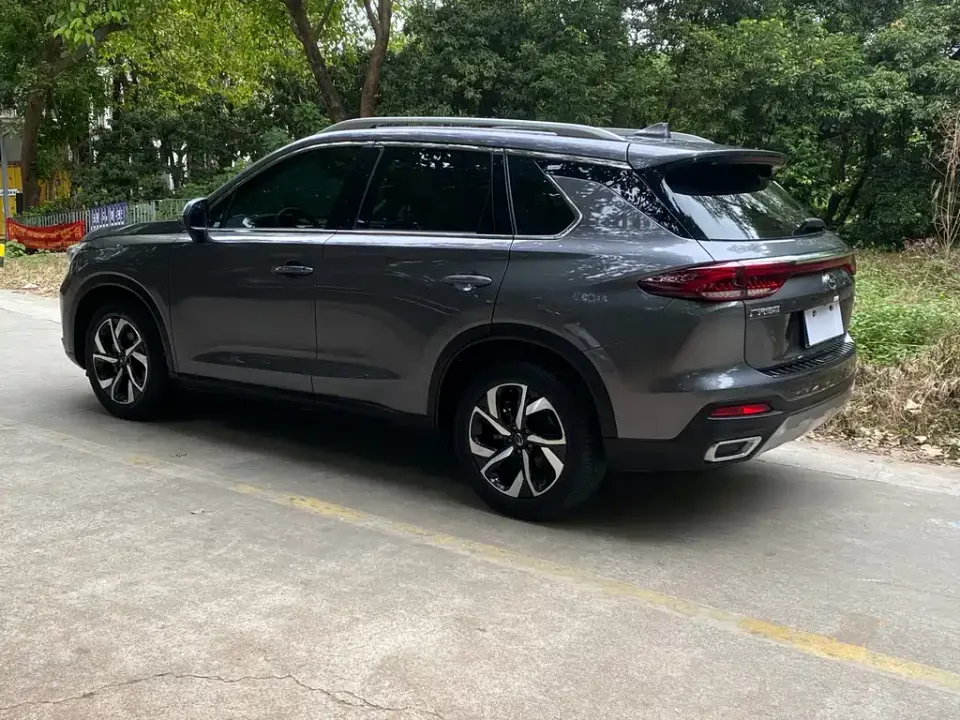 GAC Trumpchi GS5