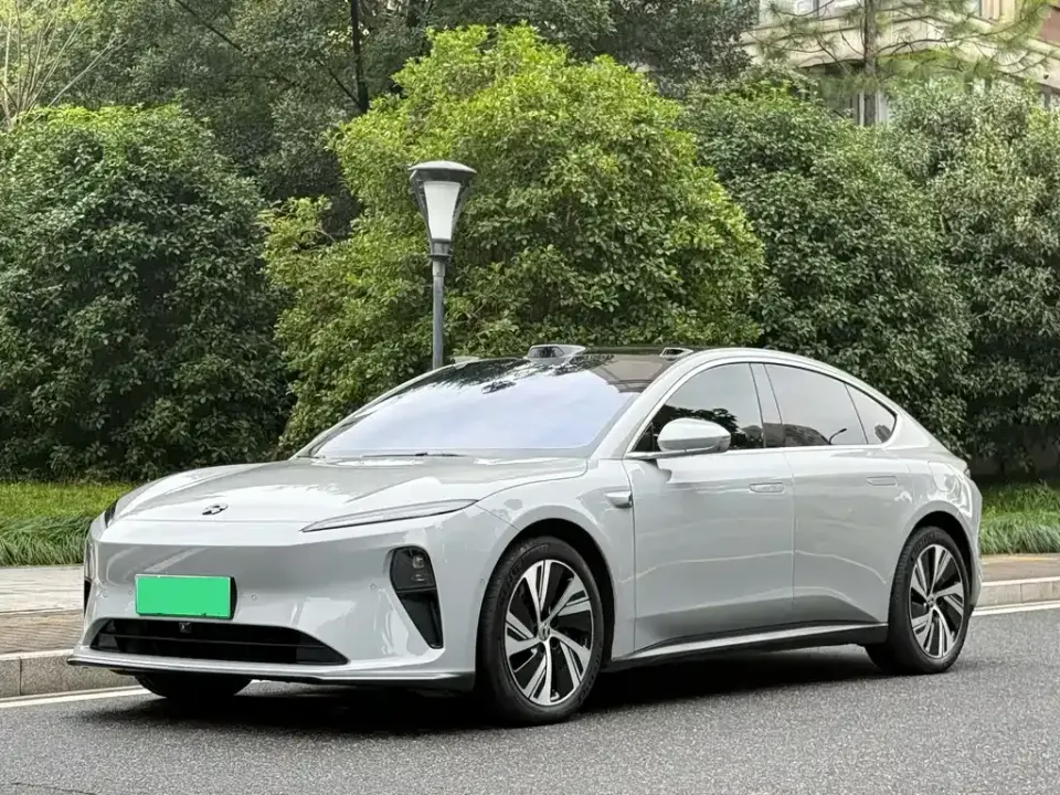 Nio ET5