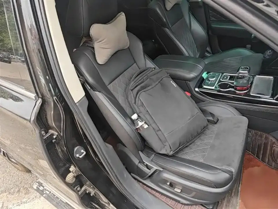 Hongqi Hongqi HS7