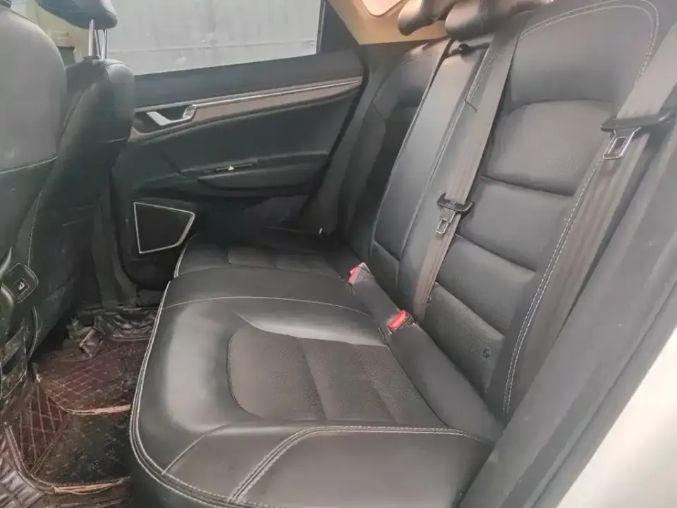 Geely Emgrand GS