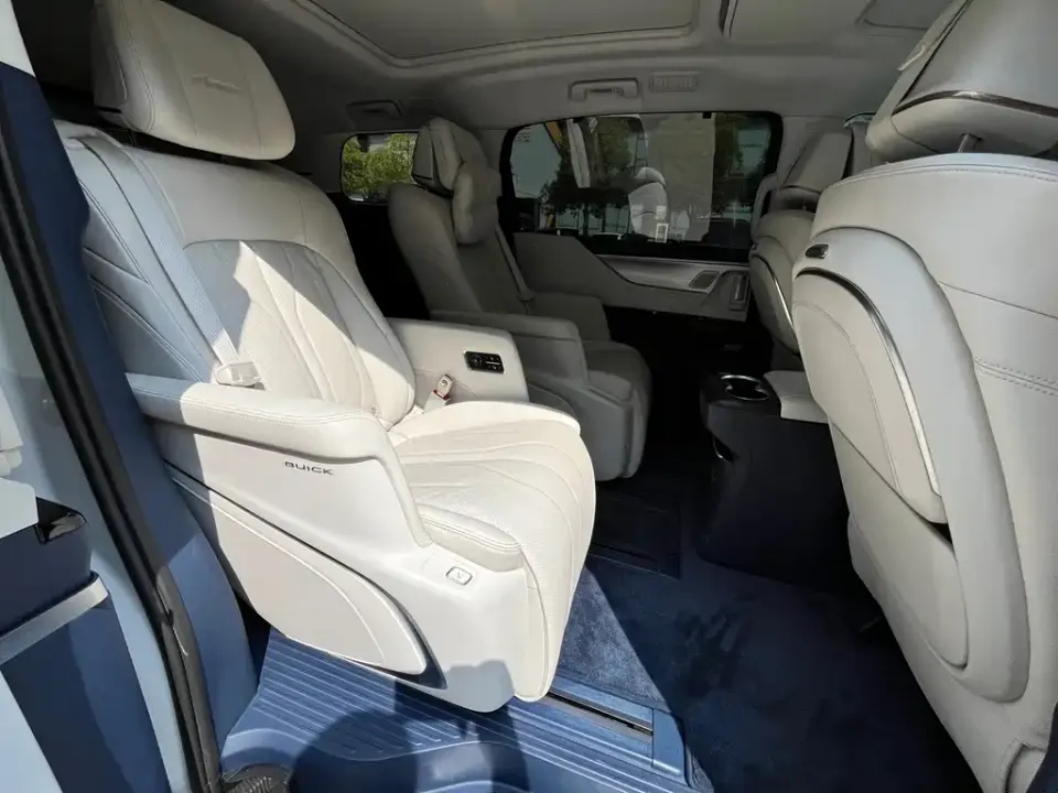 Buick GL8 Hybrid