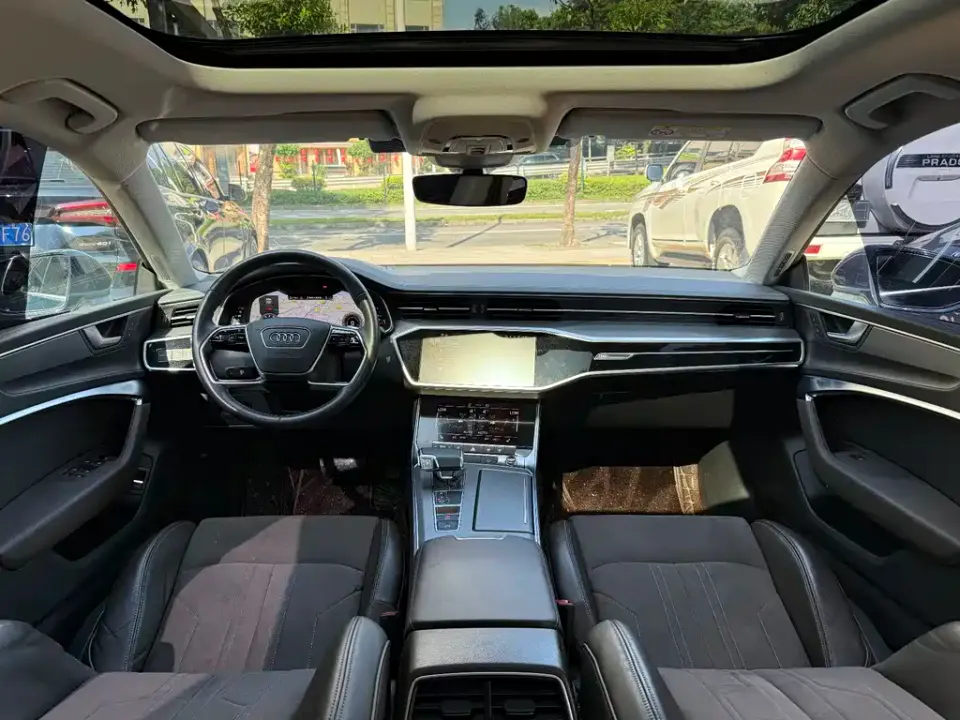 Audi A7L