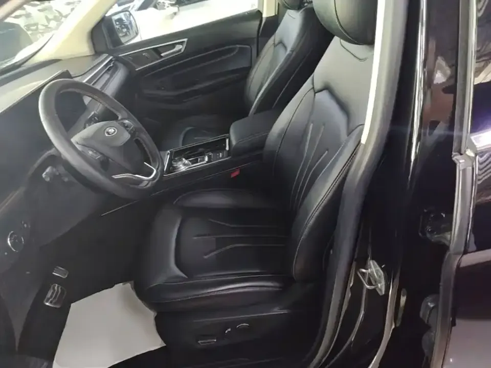 Ford Edge