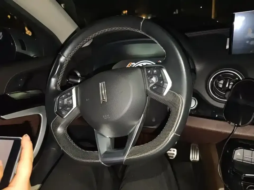 WEY Wey VV7