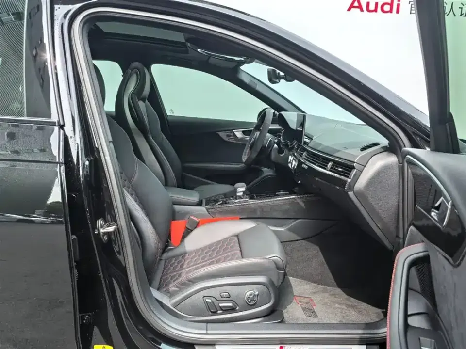Audi RS 4
