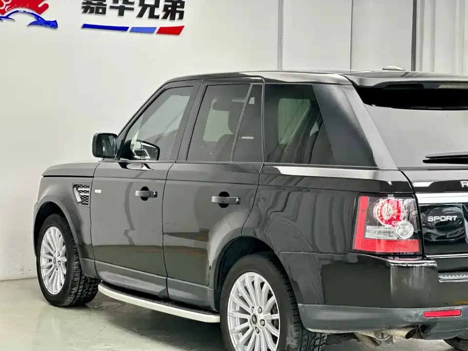 Land Rover Sport