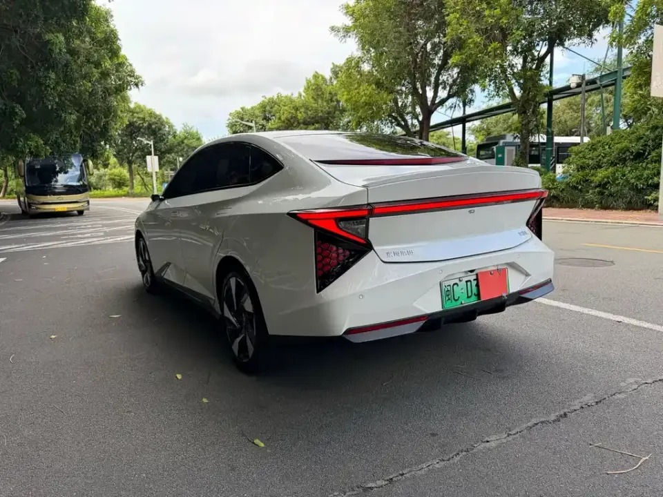 Lingxi Lingxi L