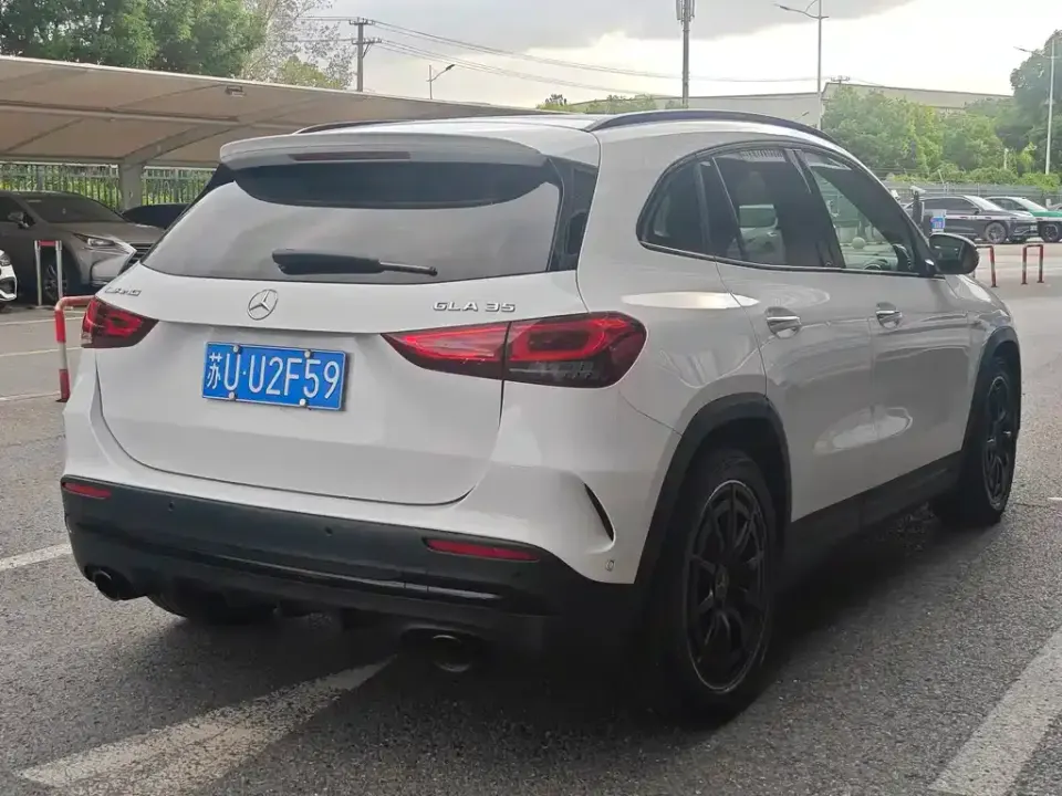 Mercedes-Benz GLA AMG