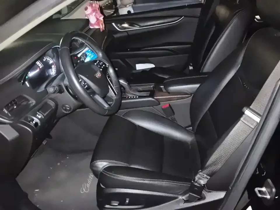 Cadillac XTS
