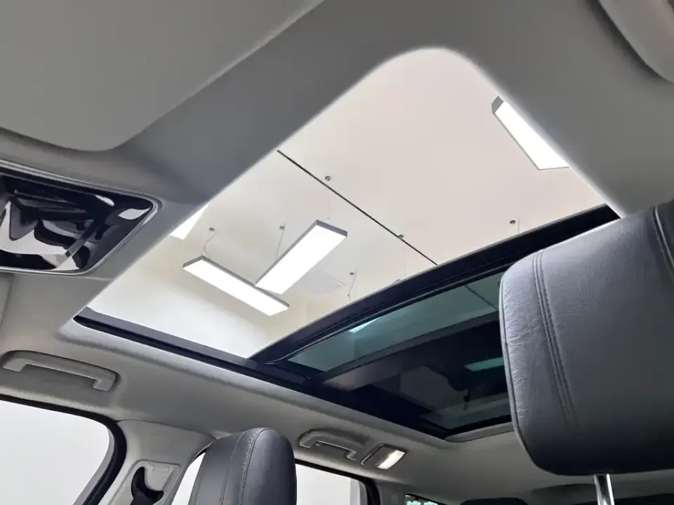 Land Rover Sport