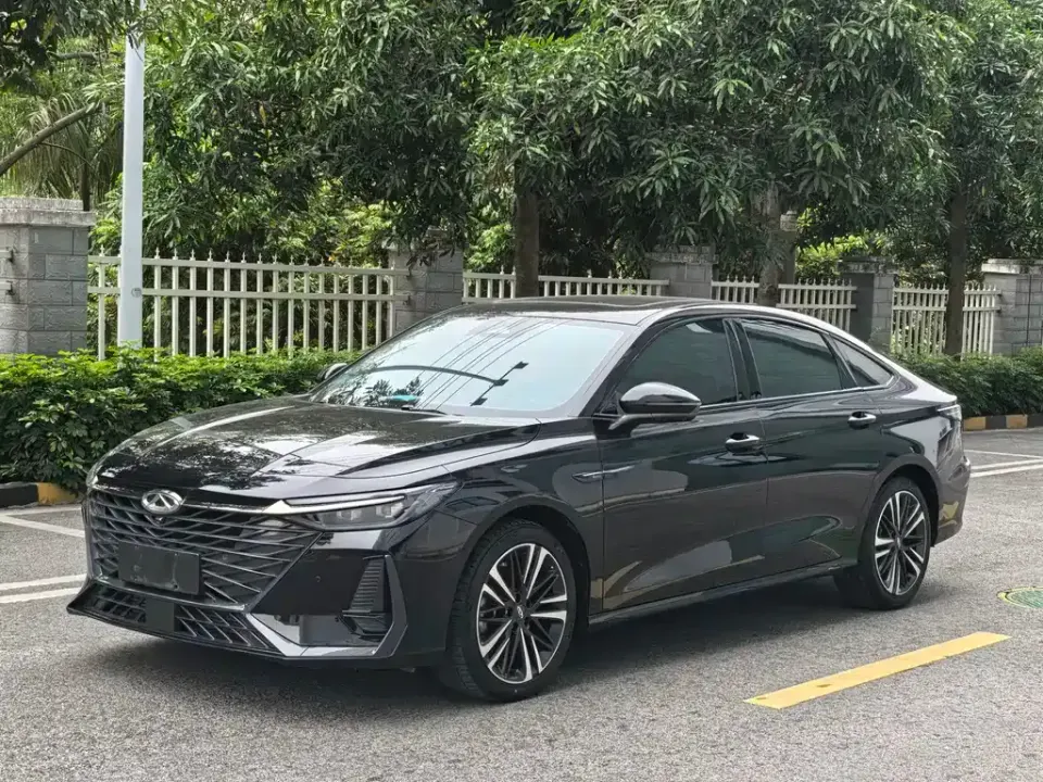 Chery Arrizo 8